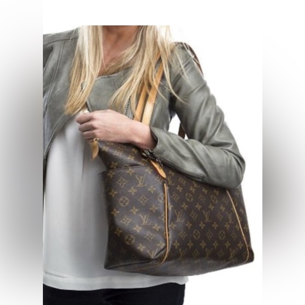 Louis Vuitton monogram totally pm shouder bag